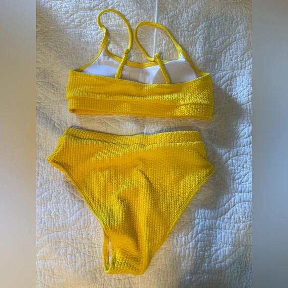 Vibrant Yellow Textured Bikini Set - Picture 3 of 5